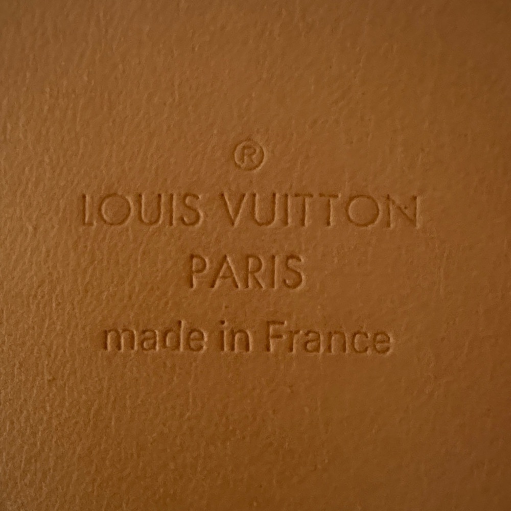 💫$ALE! LouisVuitton Glossy Black Belt/Gold LV Buckle (belt width 3”) fits 28-30” - Picture 7 of 9